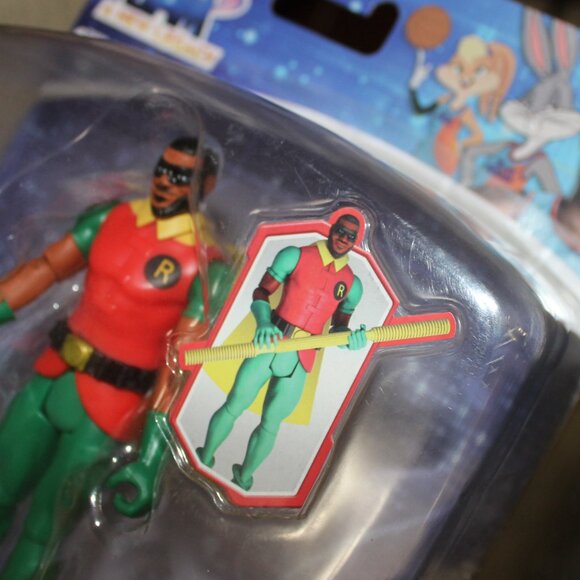 3/$55❤️sealed Space Jam 2 A New Legacy LEBRON JAMES ROBIN figure Moose Toys 2021 - Picture 4 of 8